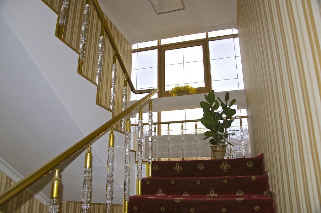 Slava Hotel Zaporizhia Exterior photo