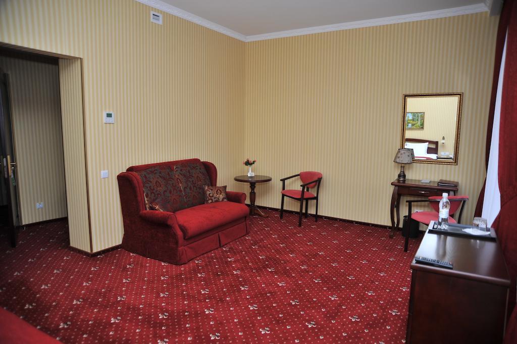 Slava Hotel Zaporizhia Exterior photo
