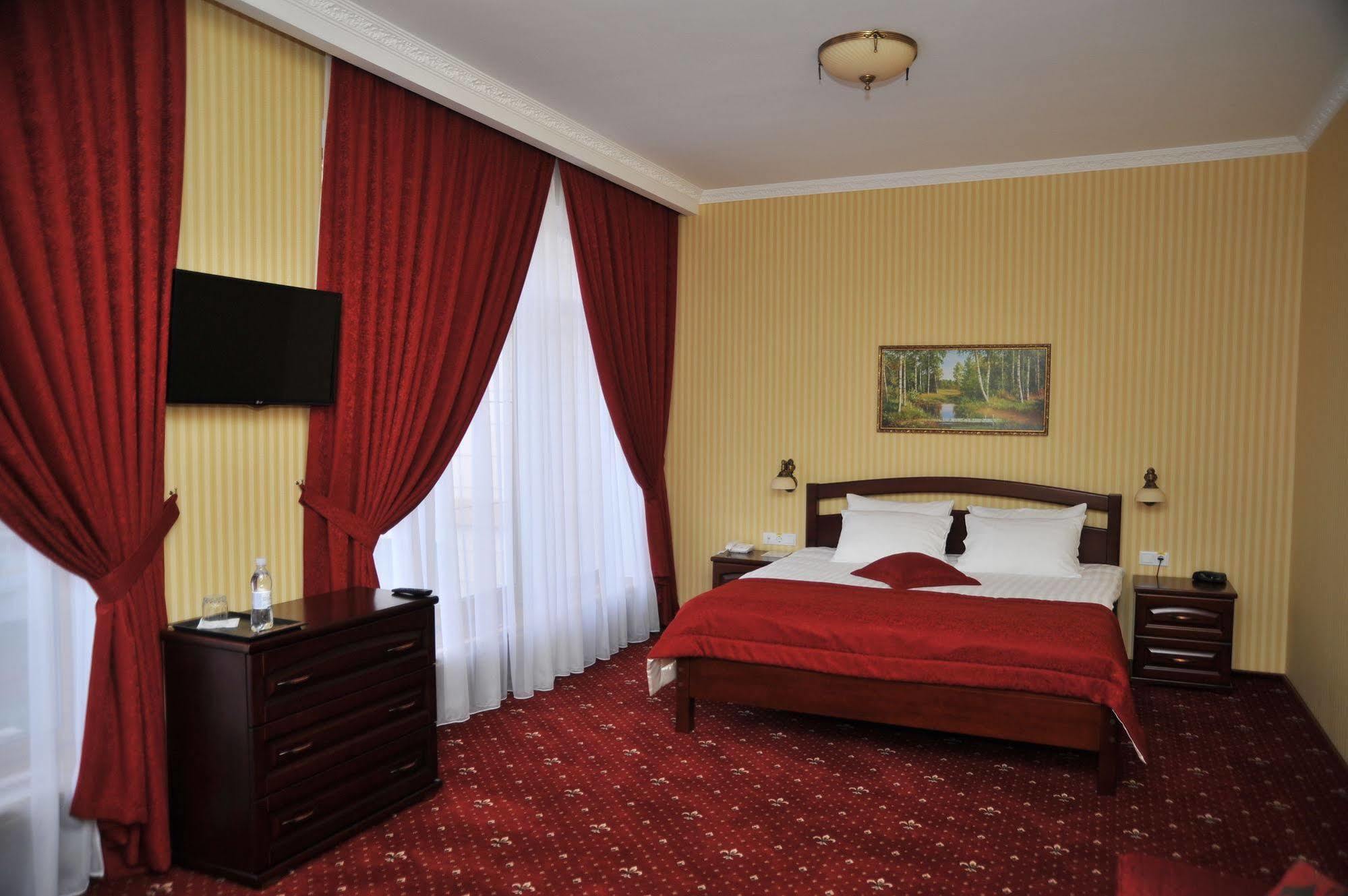 Slava Hotel Zaporizhia Exterior photo